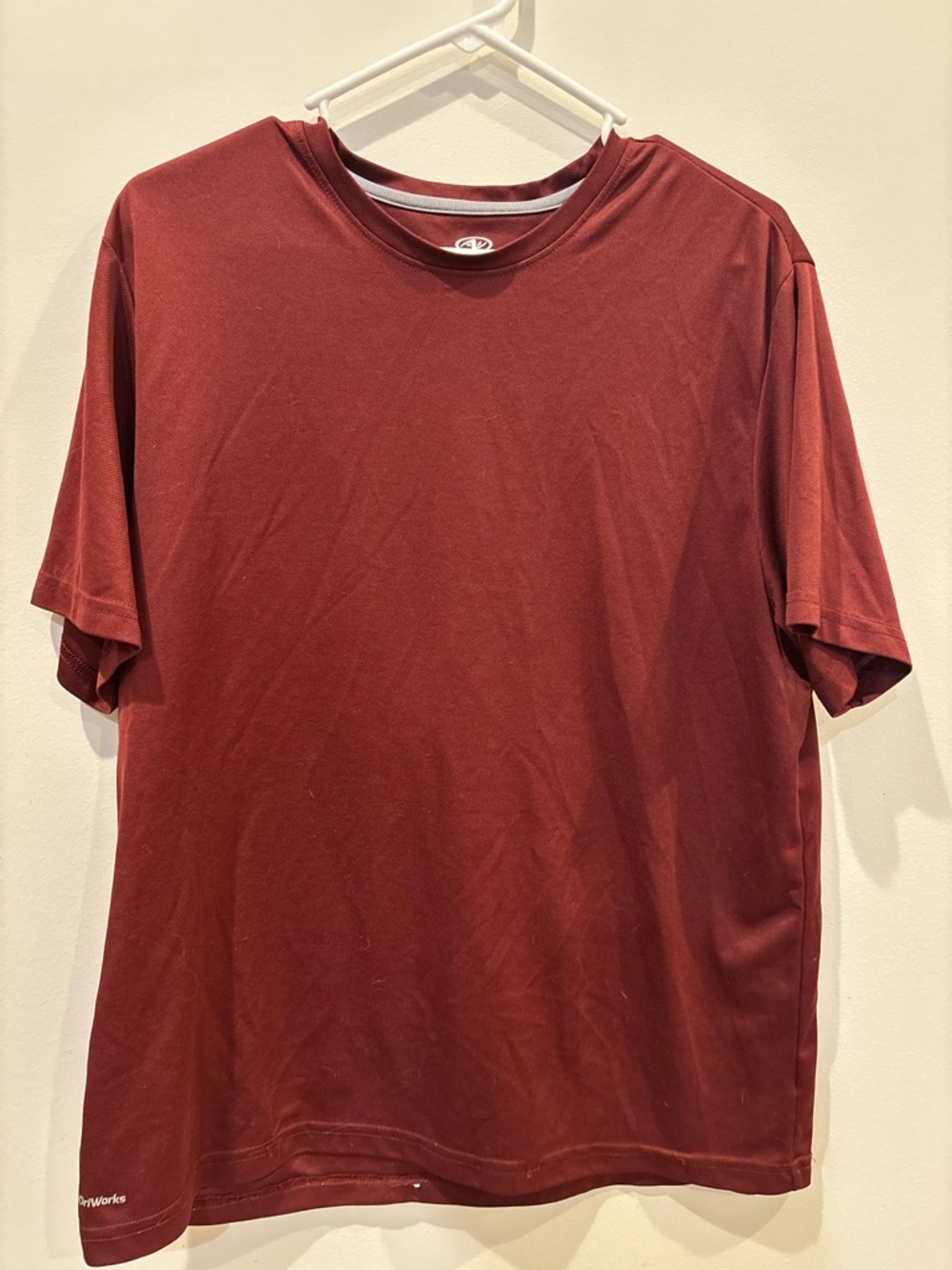 Men’s XL Athletic Works Maroon Tee